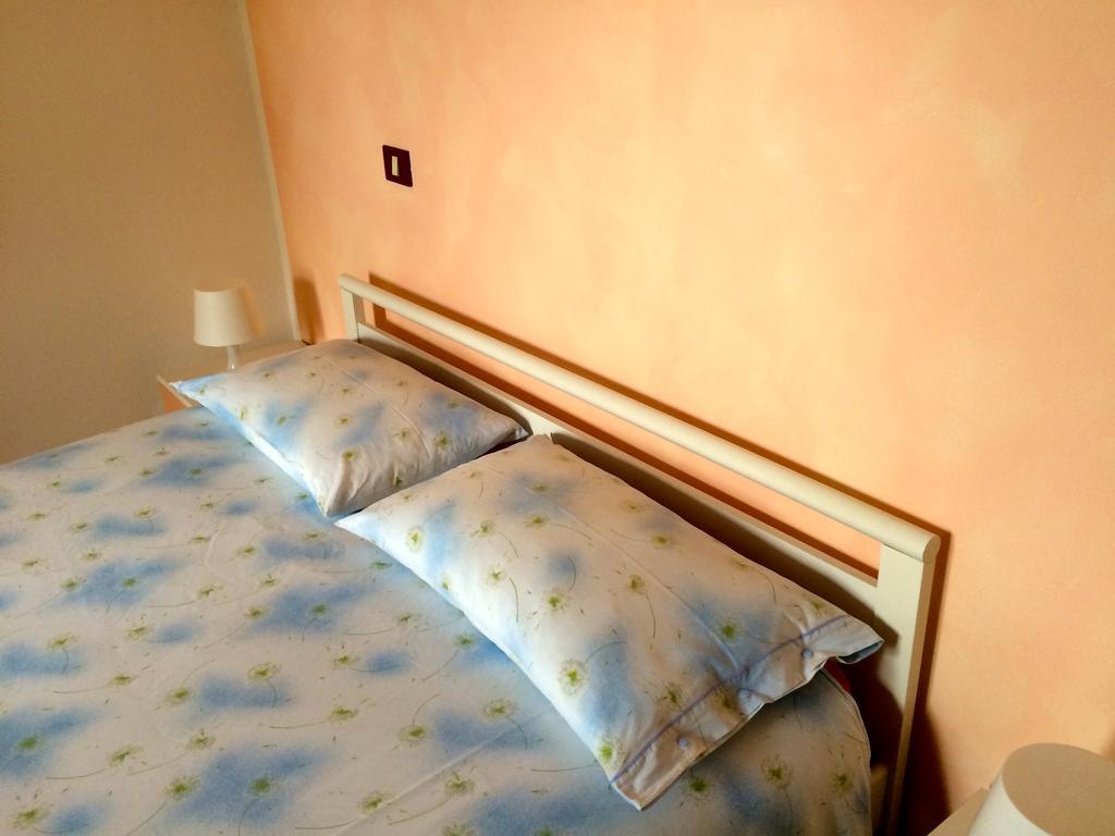 Casa Angela Villa Toscolano Maderno Room photo